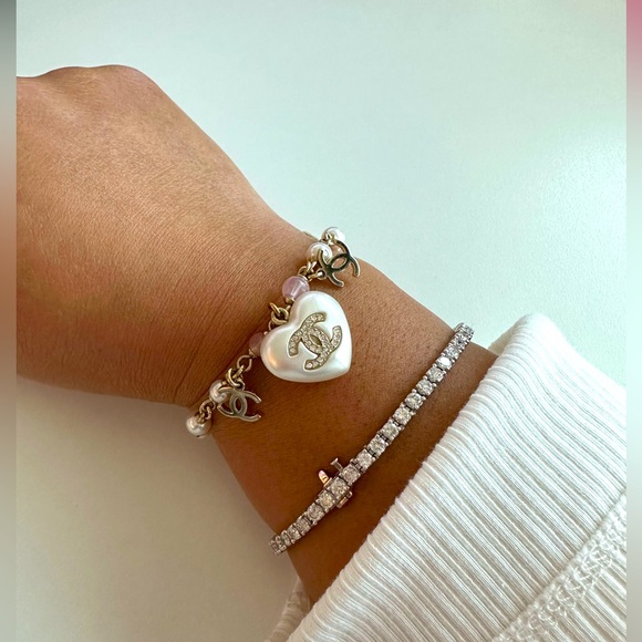 Chanel Pearl beaded Heart Barbie Bracelet AUTHENTIC - Picture 1 of 6